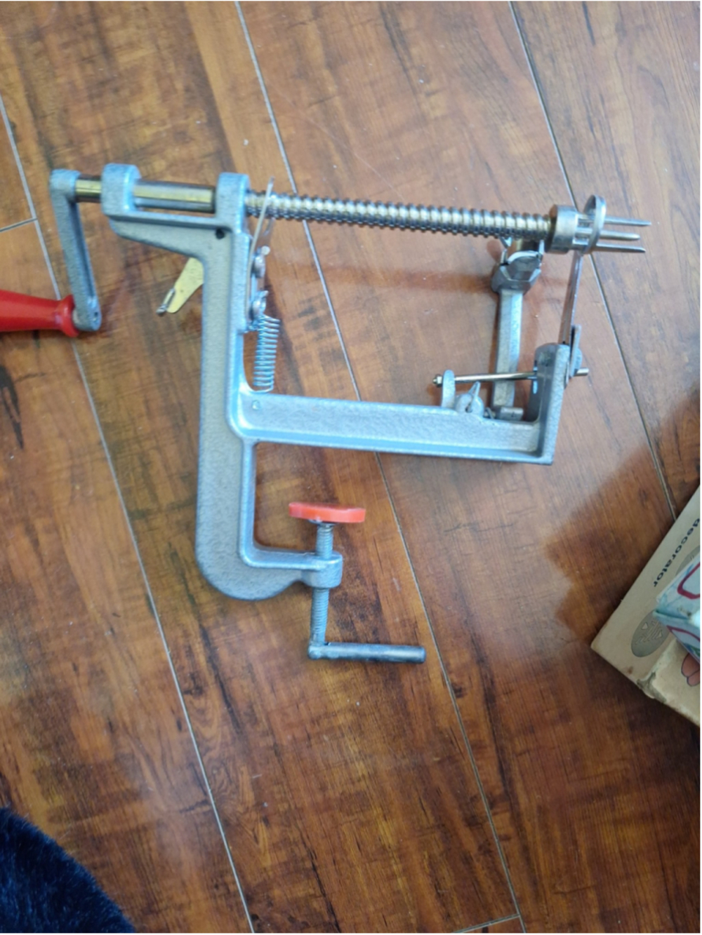 Pampered Chef Apple Peeler